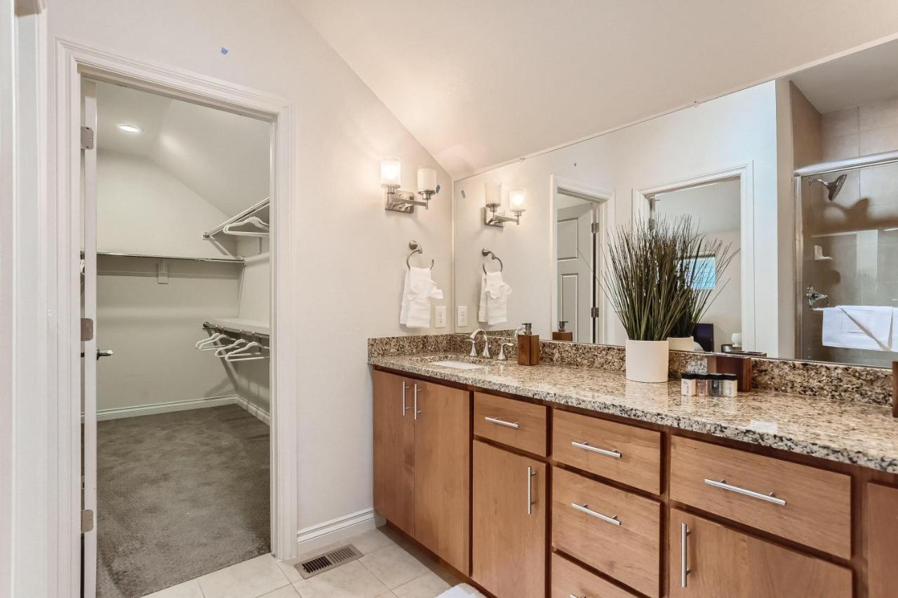 2226 N Washington St Holiday home *